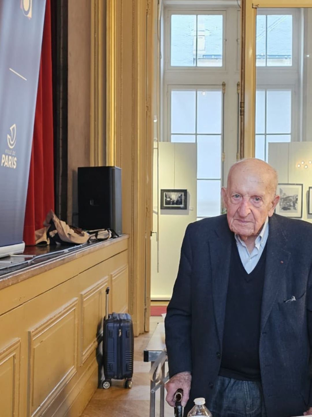 François Mayer reçu à la Ville de Paris